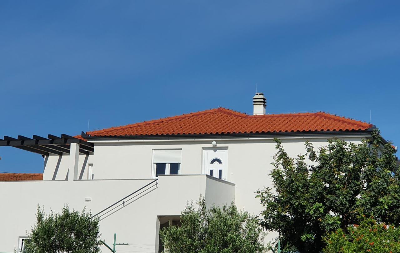 Apartmani Mistral ロゴズニッツァ エクステリア 写真