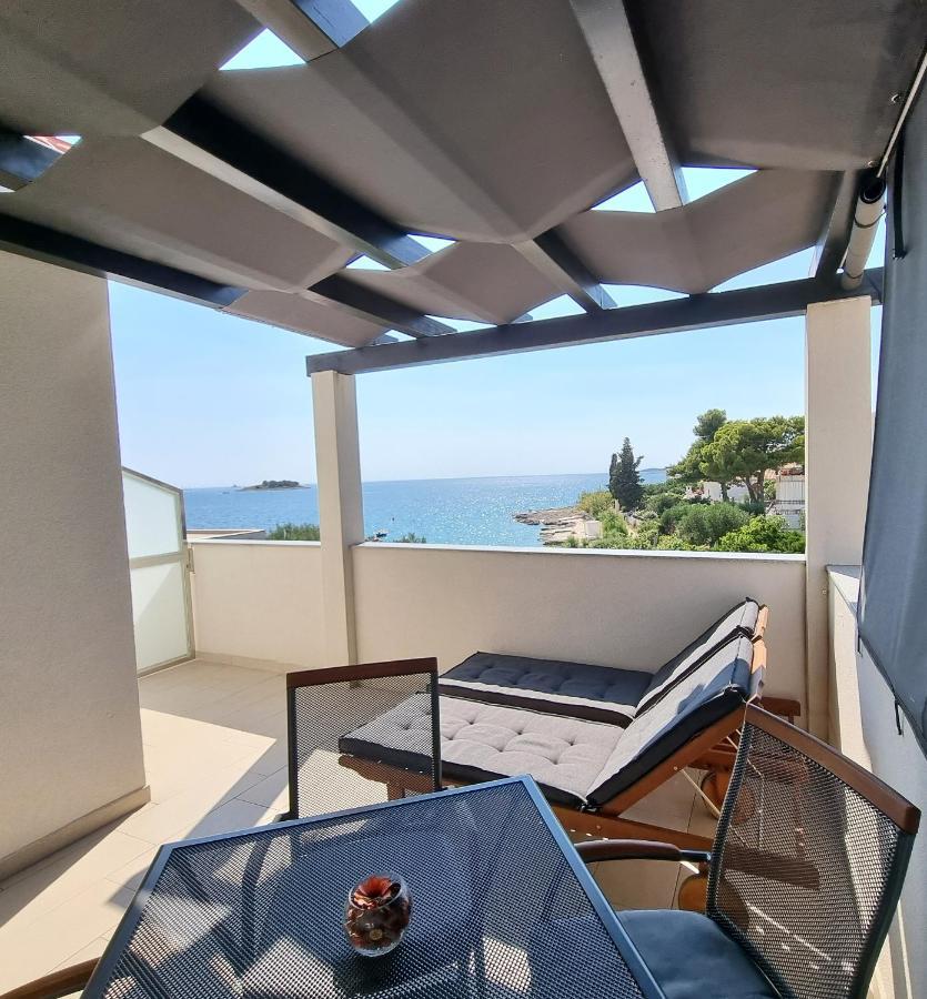 Apartmani Mistral ロゴズニッツァ エクステリア 写真