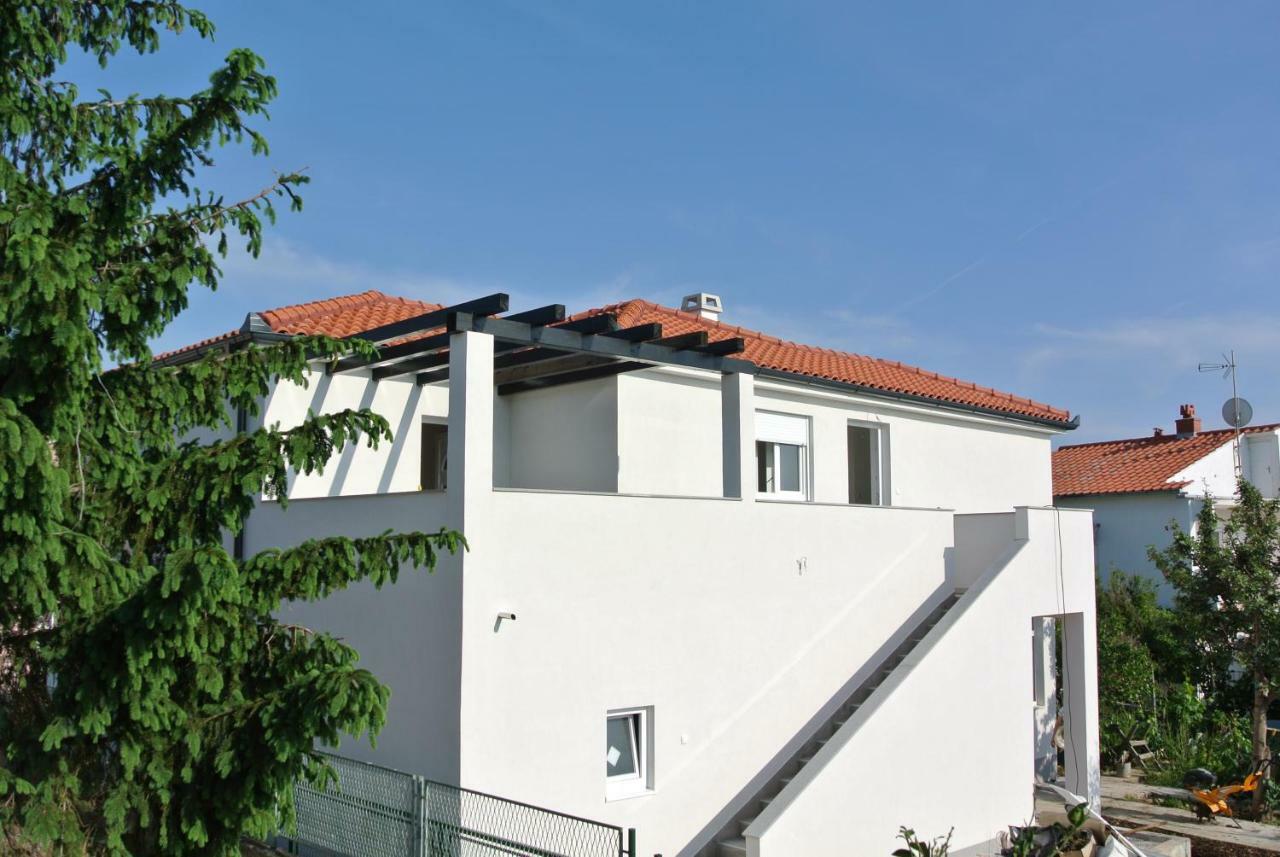 Apartmani Mistral ロゴズニッツァ エクステリア 写真