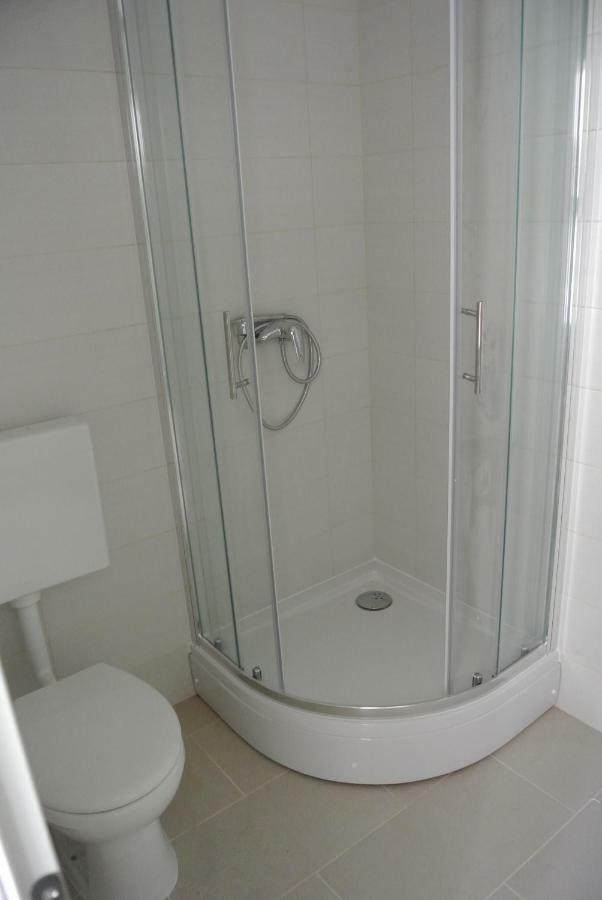 Apartmani Mistral ロゴズニッツァ エクステリア 写真